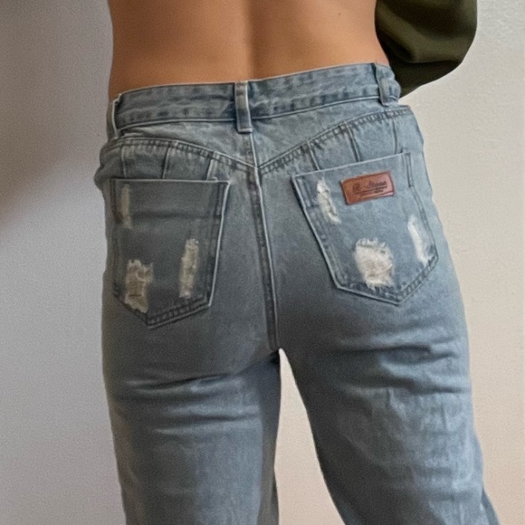 Shein High Waisted Mom Jean Distressed Size XS - Picture 13 of 15